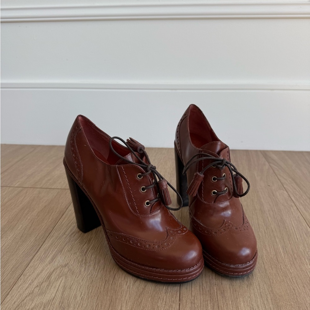 Marc Jacob’s Elegant Brown Women's heels